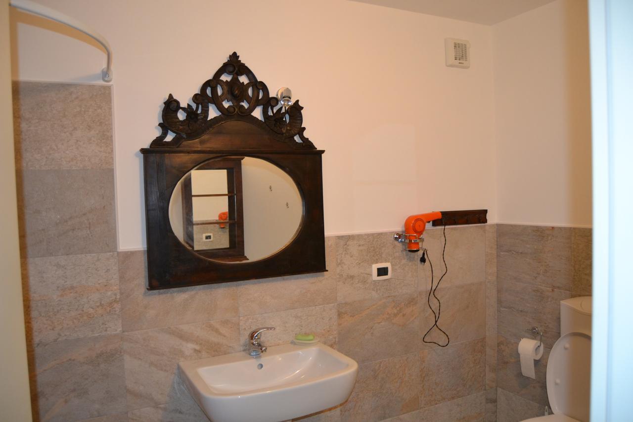 Bed and Breakfast Joie De Vivre Calice Ligure Habitación foto