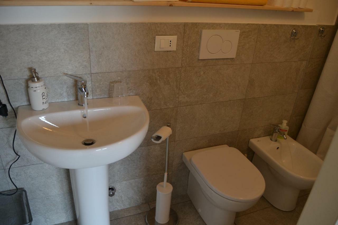 Bed and Breakfast Joie De Vivre Calice Ligure Exterior foto
