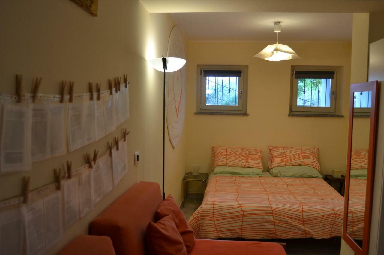 Bed and Breakfast Joie De Vivre Calice Ligure Exterior foto